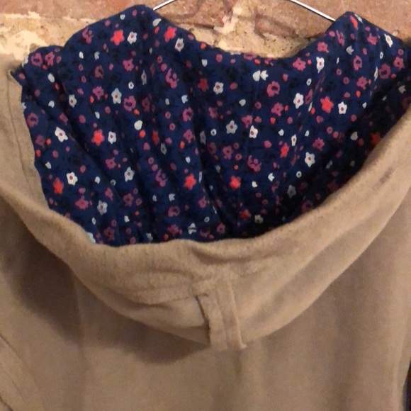 Reef Zip-Up w/ Floral Embroidery - Picture 5 of 7